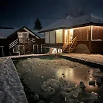 кольорові подорожі 2 Apartment Slavske