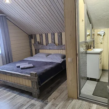 Apartment кольорові подорожі 2 Slavske