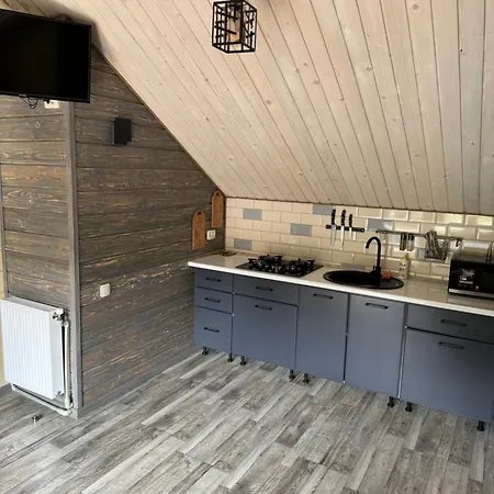 кольорові подорожі 2 Apartment Slavske