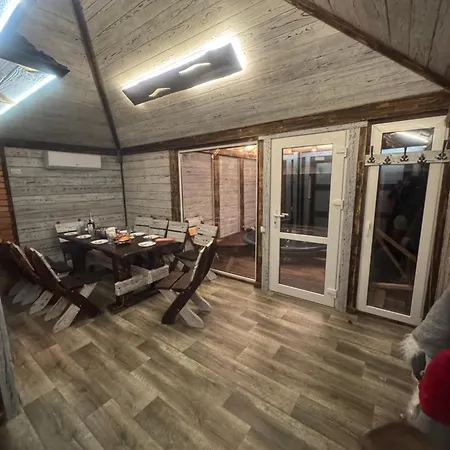 кольорові подорожі 2 Apartment