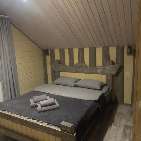 кольорові подорожі 2 Apartment *