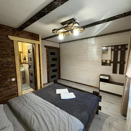 Apartment кольорові подорожі 2 *