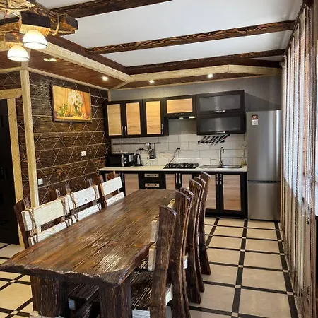 Apartman кольорові подорожі 2 *