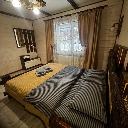 кольорові подорожі 2 Apartment